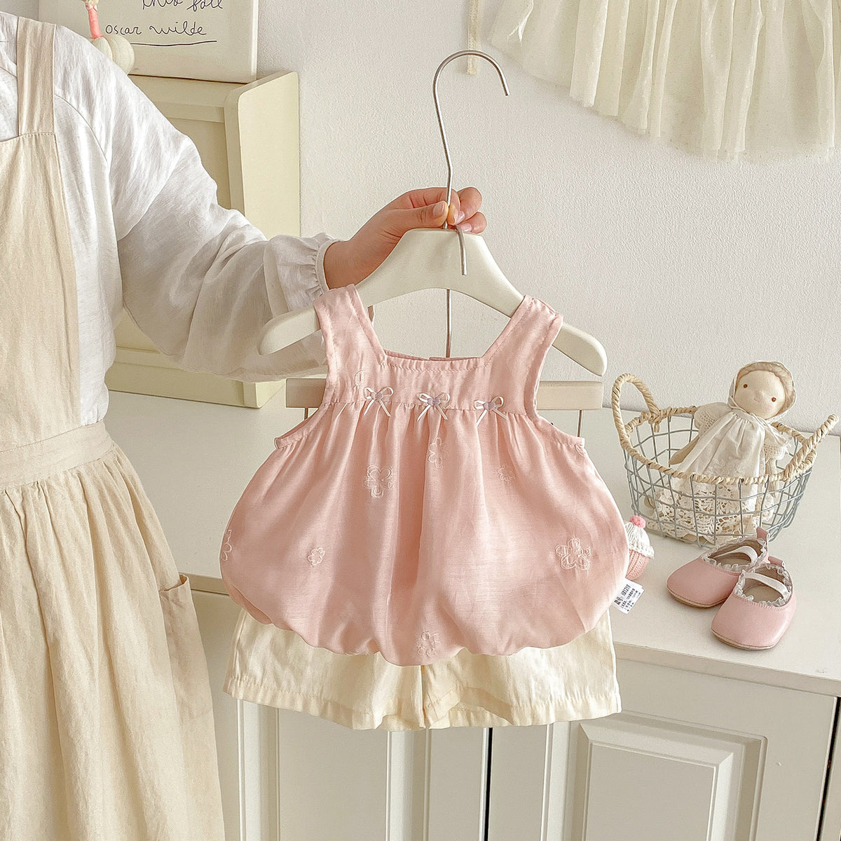 Cute Pink Two-Piece Set for Baby Girls Lightweight Sleeveless Top and Shorts Outfit for Newborns and Toddlers